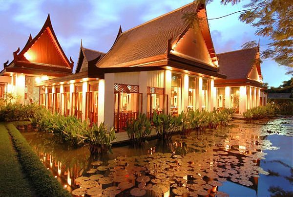 ФОТО №1 Открытые кафе и ресторанчики на берегу озер и каналов Тайланда