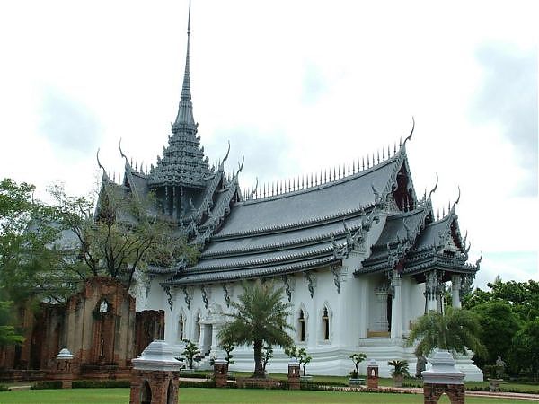 ФОТО №1 Буддийский храм в Тайланде