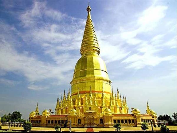 ФОТО №1 Храм Wat Saket или Золотая гора, расположен в тайской столице – городе Бангкоке